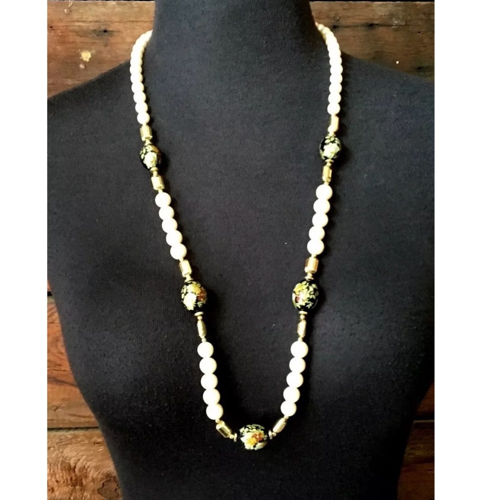 Vintage JAPAN Pearl W/Lovely Colorful Flowers NL